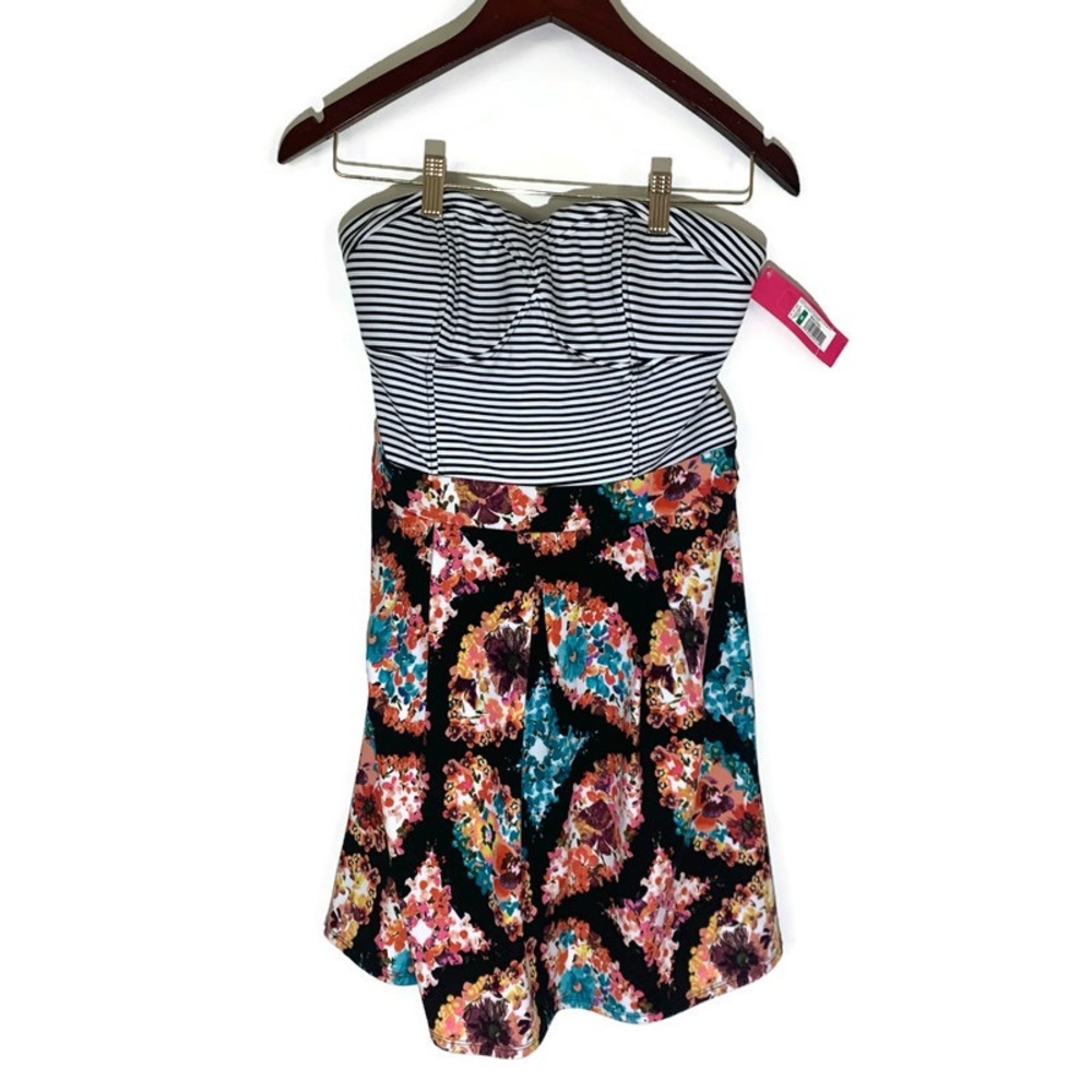 Xhilaration strapless dress Medium NWT